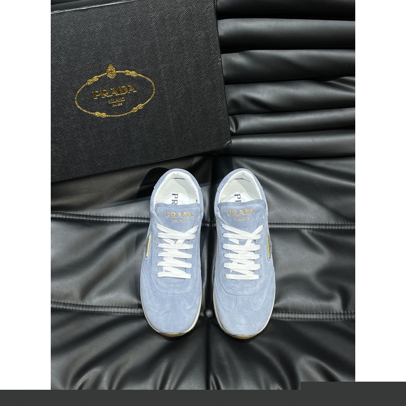 Pra*a casual shoes